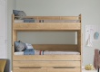 Patrová postel s přistýlkou, úložným prostorem a žebřík Cody Modular - v prostoru